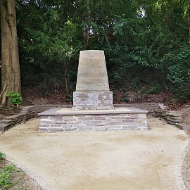 Hainbund Denkmal